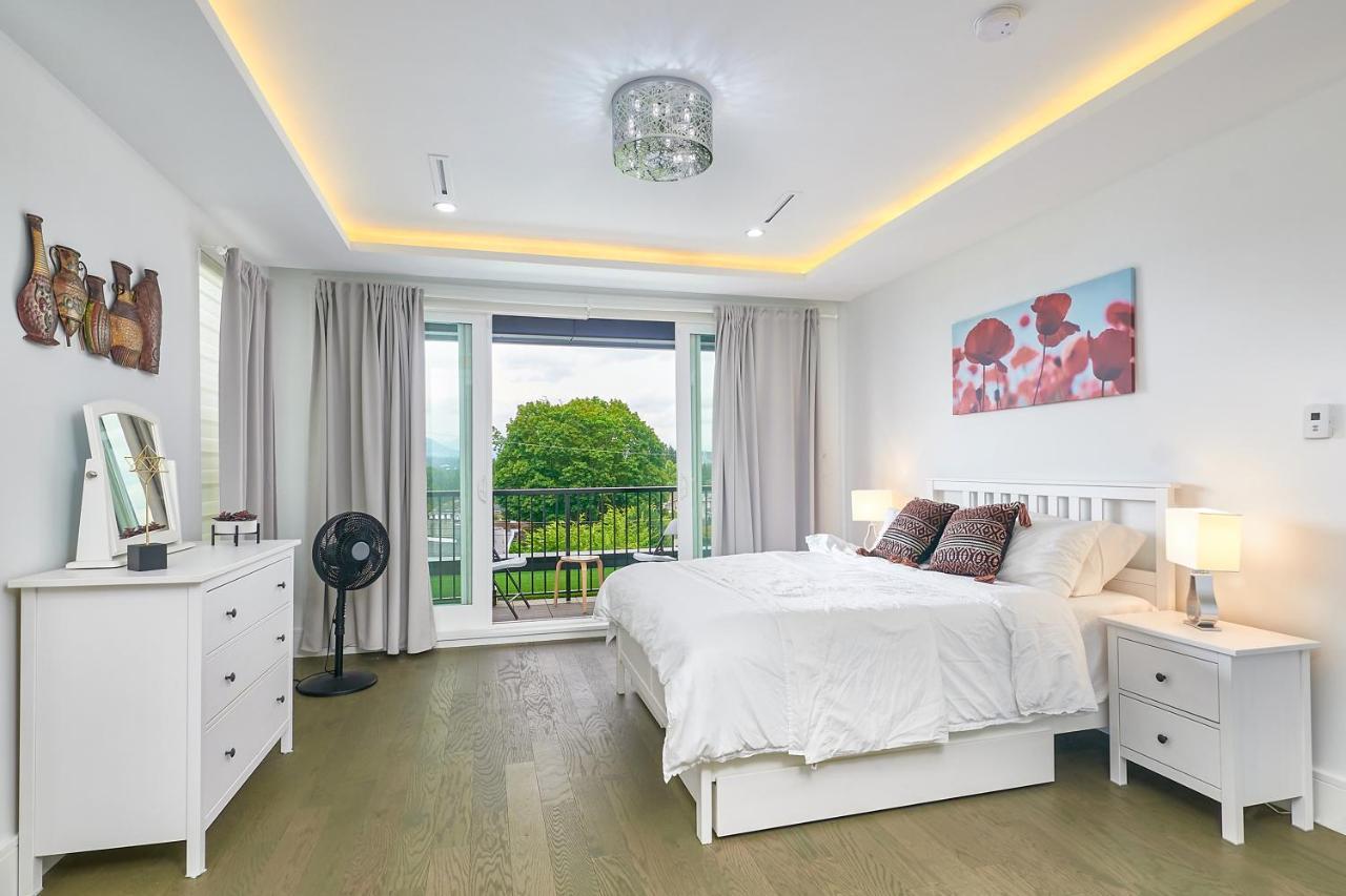The Chateau Burnaby Esterno foto